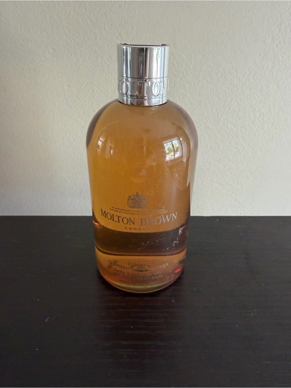Molton Brown Sunlit Clementine & Vetiver Bath &
Shower Gel